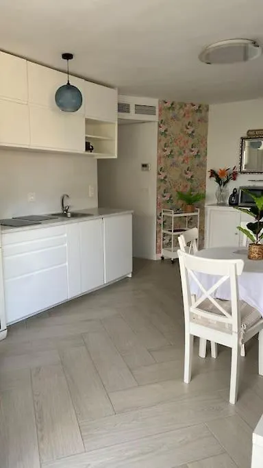Acogedor Y Luminoso Apartamento En Benajarafe Малага Апартаменты