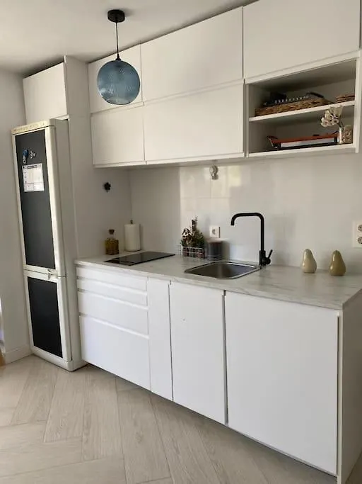 Acogedor Y Luminoso Apartamento En Benajarafe مالقة