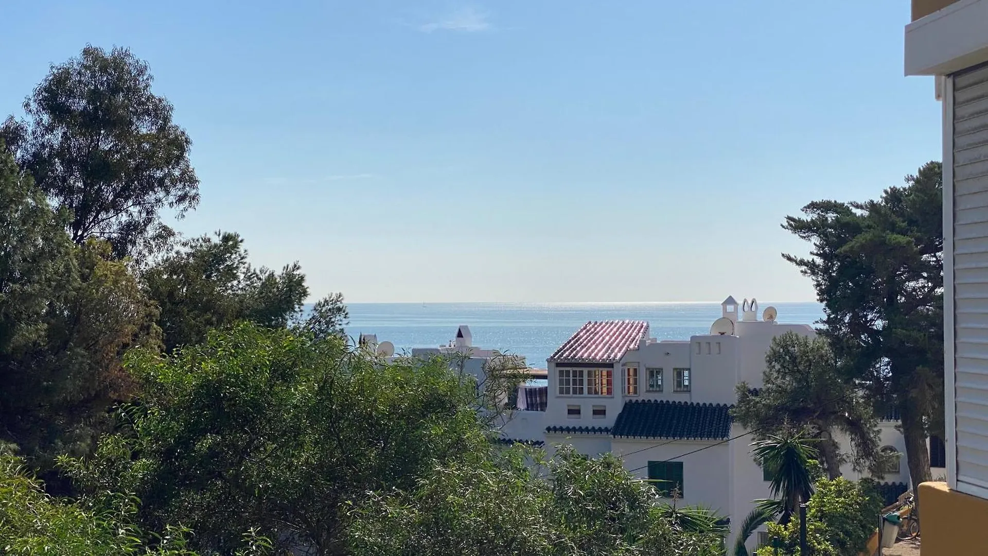 Acogedor Y Luminoso Apartamento En Benajarafe مالقة 0*,  إسبانيا